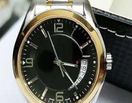 东莞劳力士腕表里面有水气